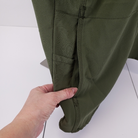 Carhartt Force Crossflex Scrub Top in basil green size 2X - Picture 4 of 12